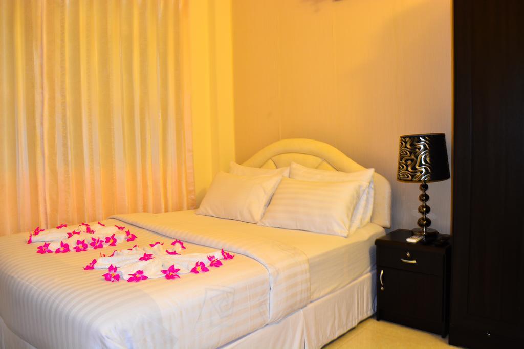 Beach Palace Hulhumalé Extérieur photo